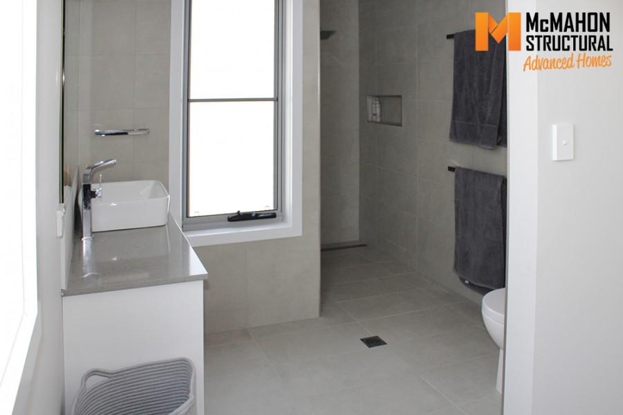 Townhouses Unit A Coolibah Drive, Inverell NSW - Multi Award Winning Home