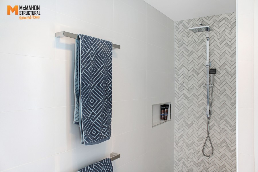 Townhouses Unit B Coolibah Drive, Inverell NSW - Multi Award Winning Home