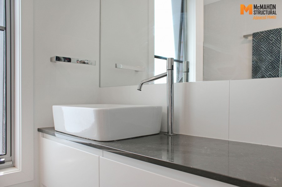 Townhouses Unit B Coolibah Drive, Inverell NSW - Multi Award Winning Home
