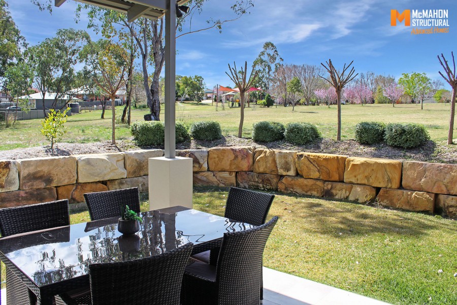 Townhouses Unit B Coolibah Drive, Inverell NSW - Multi Award Winning Home