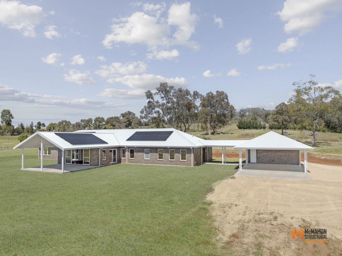 Roscrea Lane, Inverell NSW 