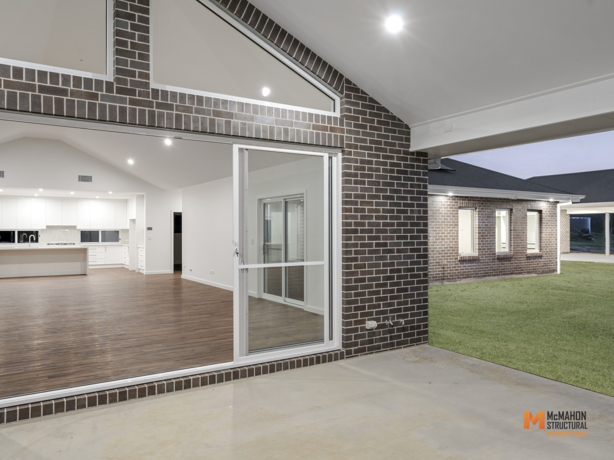 Roscrea Lane, Inverell NSW 