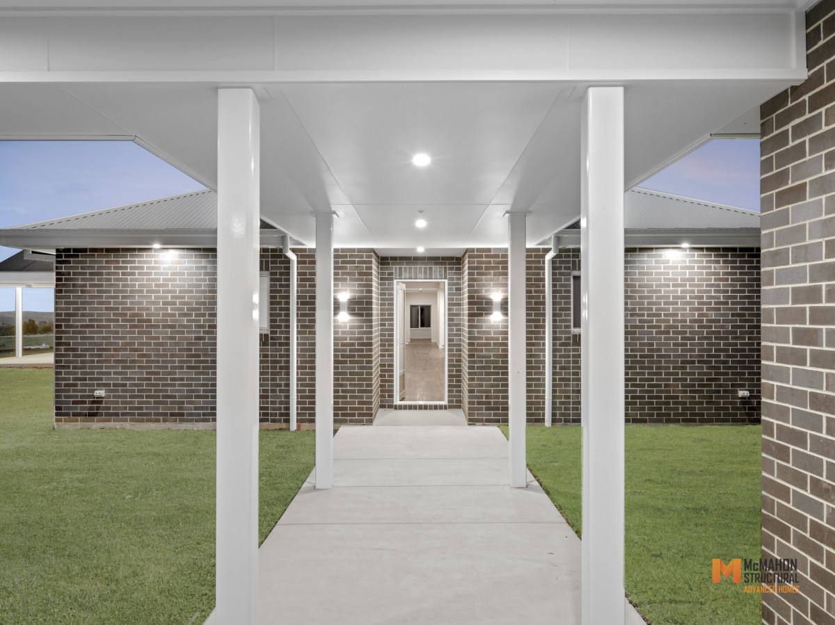 Roscrea Lane, Inverell NSW 