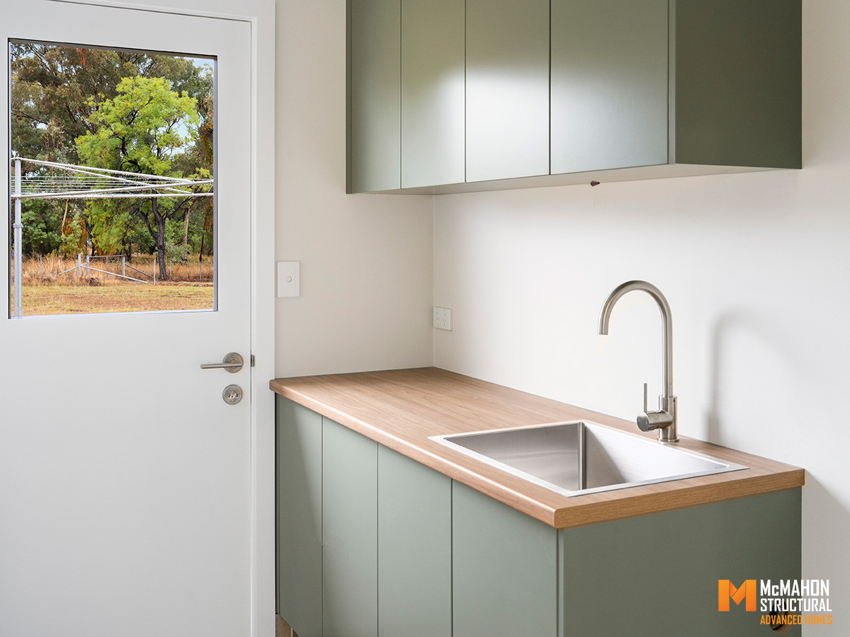 ALTITUDE - Flora Place, Runnymede Heights, Inverell