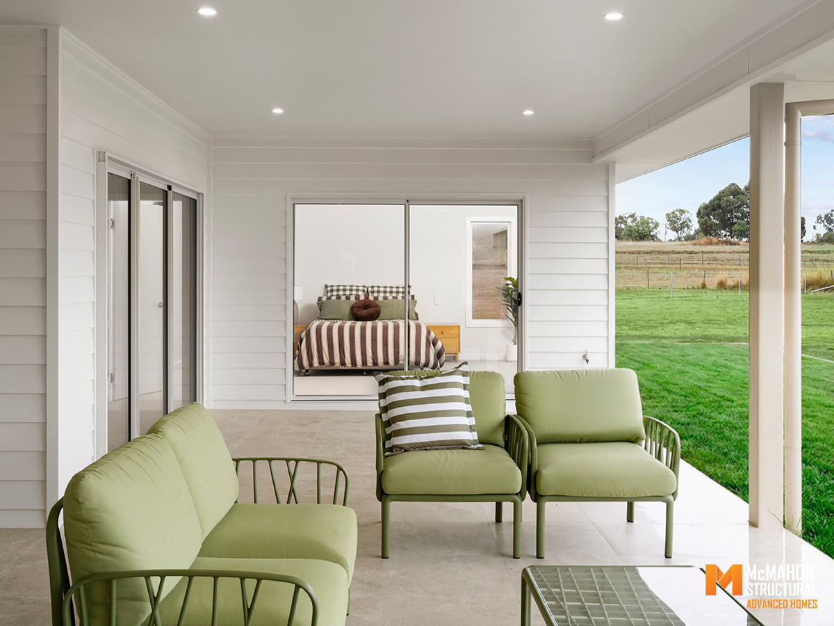 ALTITUDE - Flora Place, Runnymede Heights, Inverell