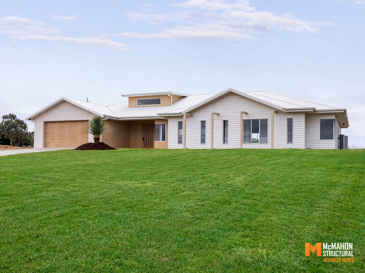 ALTITUDE - Flora Place, Runnymede Heights, Inverell