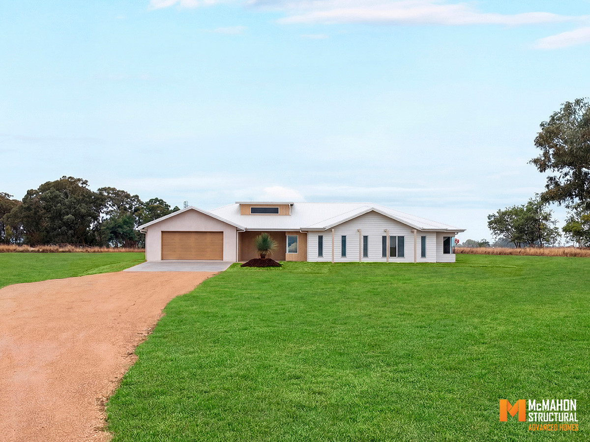 ALTITUDE - Flora Place, Runnymede Heights, Inverell